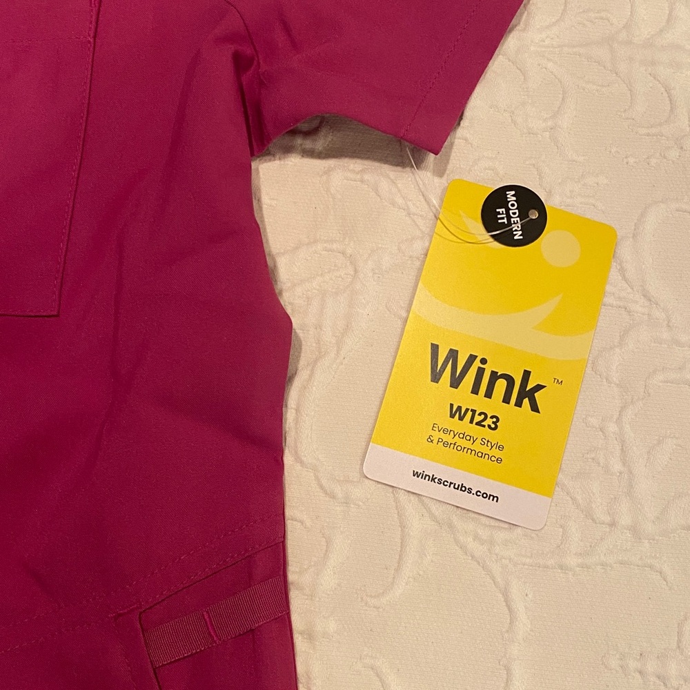 Wink Women's Raspberry 5-Pocket V-Neck Short Sleeve Top - Picture 3 of 3